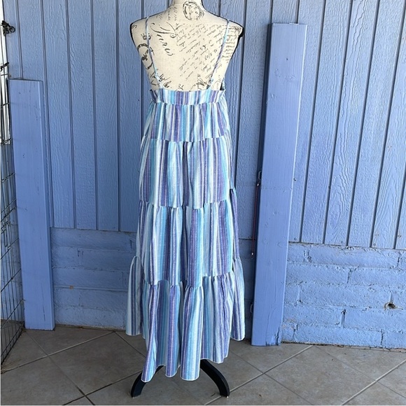 SHEIN Summer Maxi Dress with Straps Stripped 
Size Medium 

Side Zipper - Picture 2 of 10